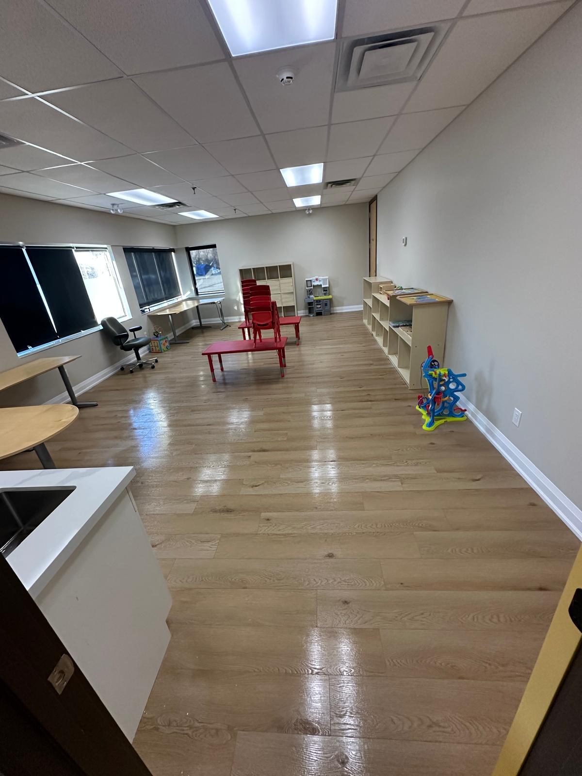 Detailed commercial cleaning result in a hallway